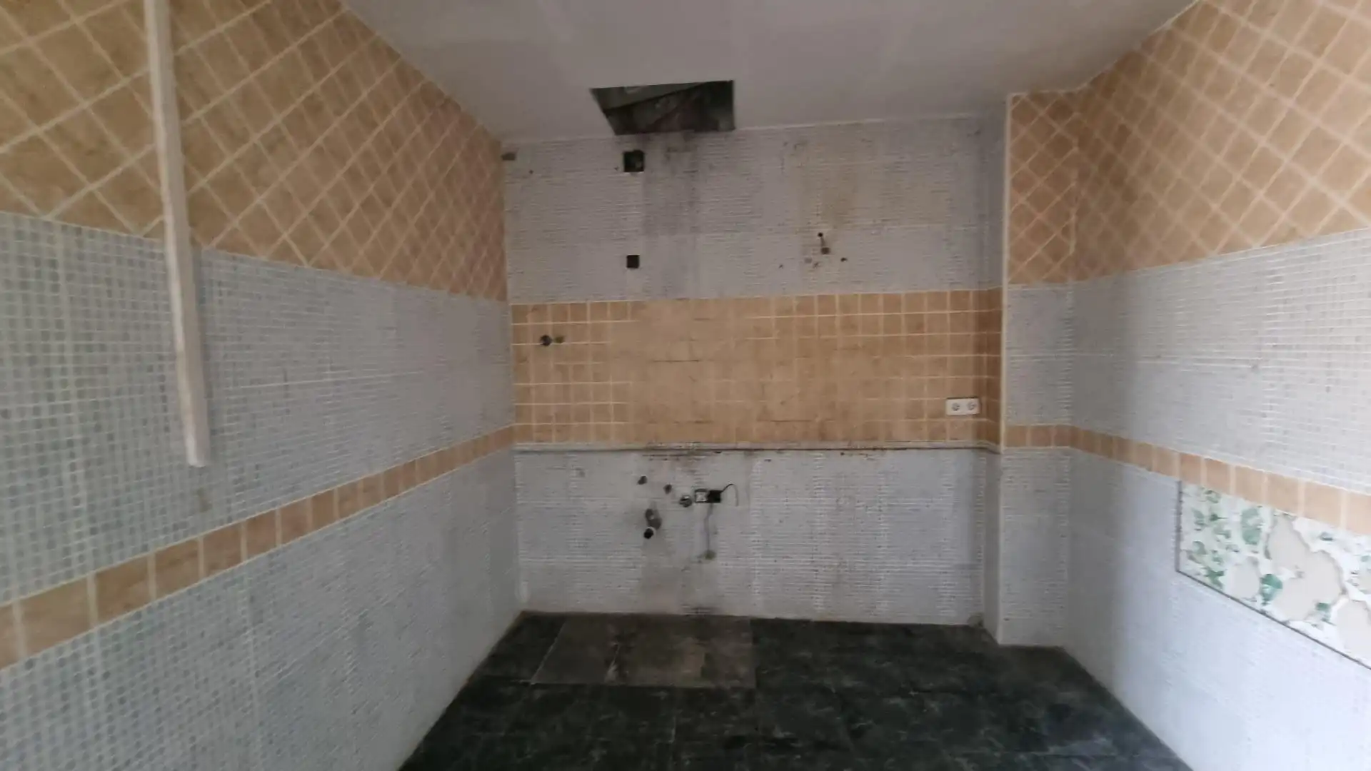 Bany de Pis en venda en Zuera amb Terrassa