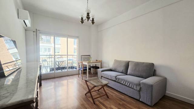 Piso en Alquiler en de Canillas en Prosperidad