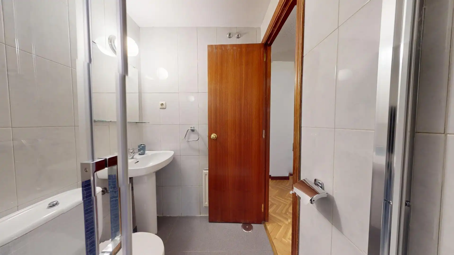 Baño de Piso en venta en Madrid con Aire acondicionado y Calefacción