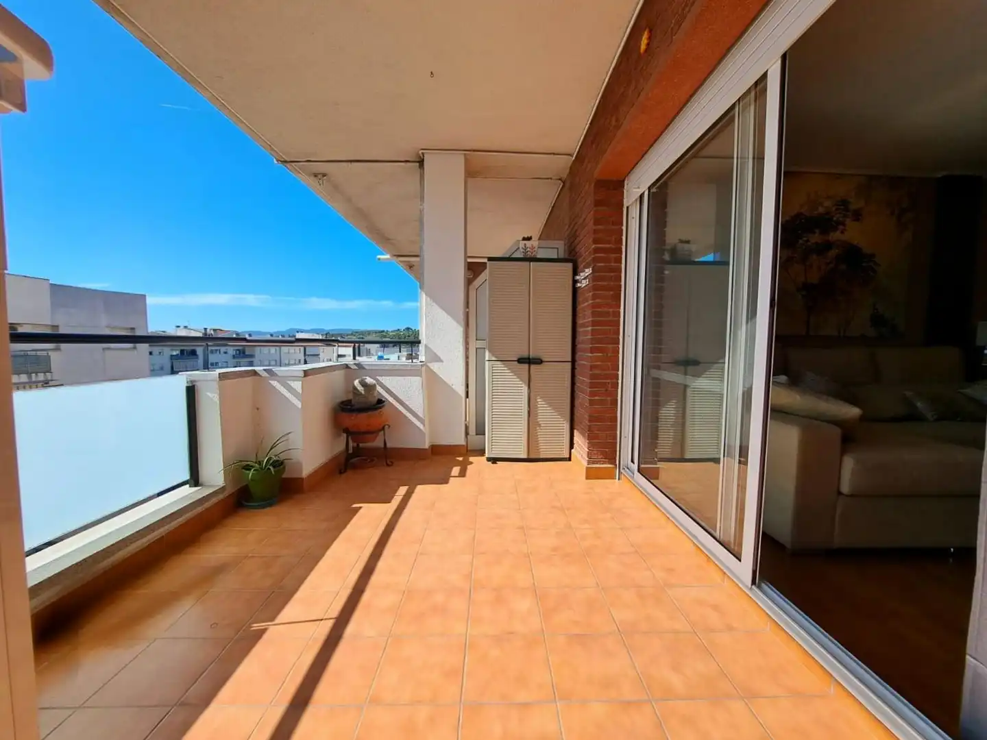 Terraza de Dúplex en venta en Olesa de Montserrat con Aire acondicionado, Calefacción y Jardín privado