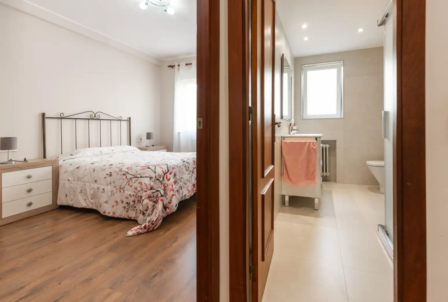 Bedroom of Flat for rent in Oviedo   with Heating, Parquet flooring and Terrace