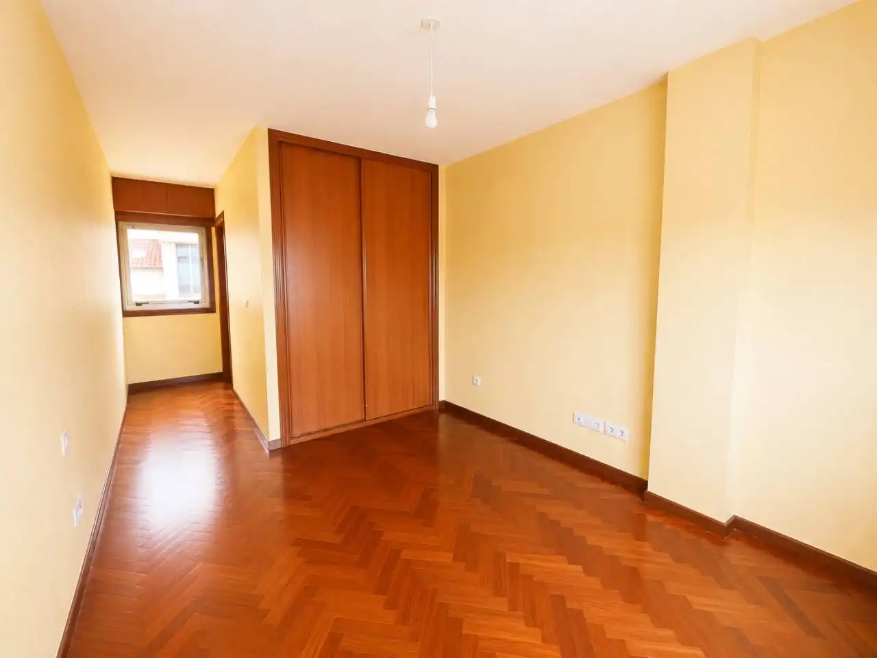Schlafzimmer von Maisonette zum Verkauf in Miño mit Abstellraum