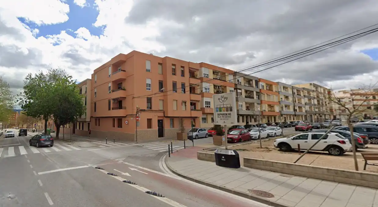 Vista exterior de Piso en venta en Ontinyent