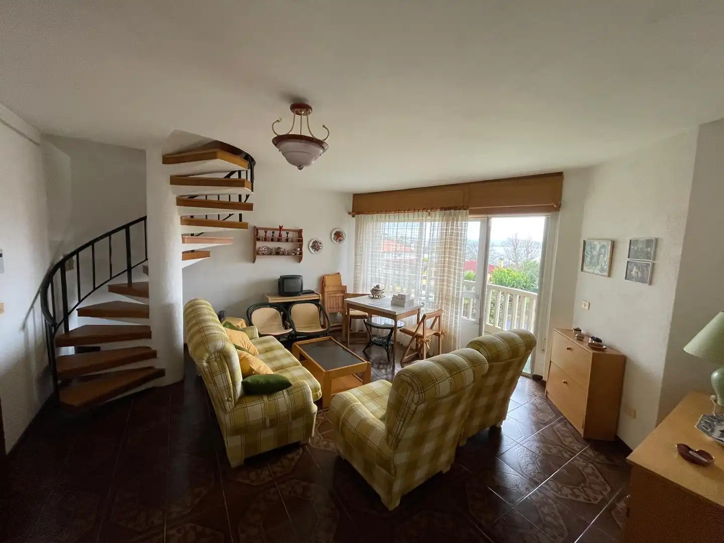 Wohnzimmer von Wohnungen zum Verkauf in Pontedeume mit Privatgarten und Terrasse