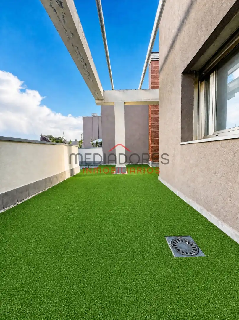 Ático con piscina en venta en Avenida de la Gran Vía del Sureste, imagen 13