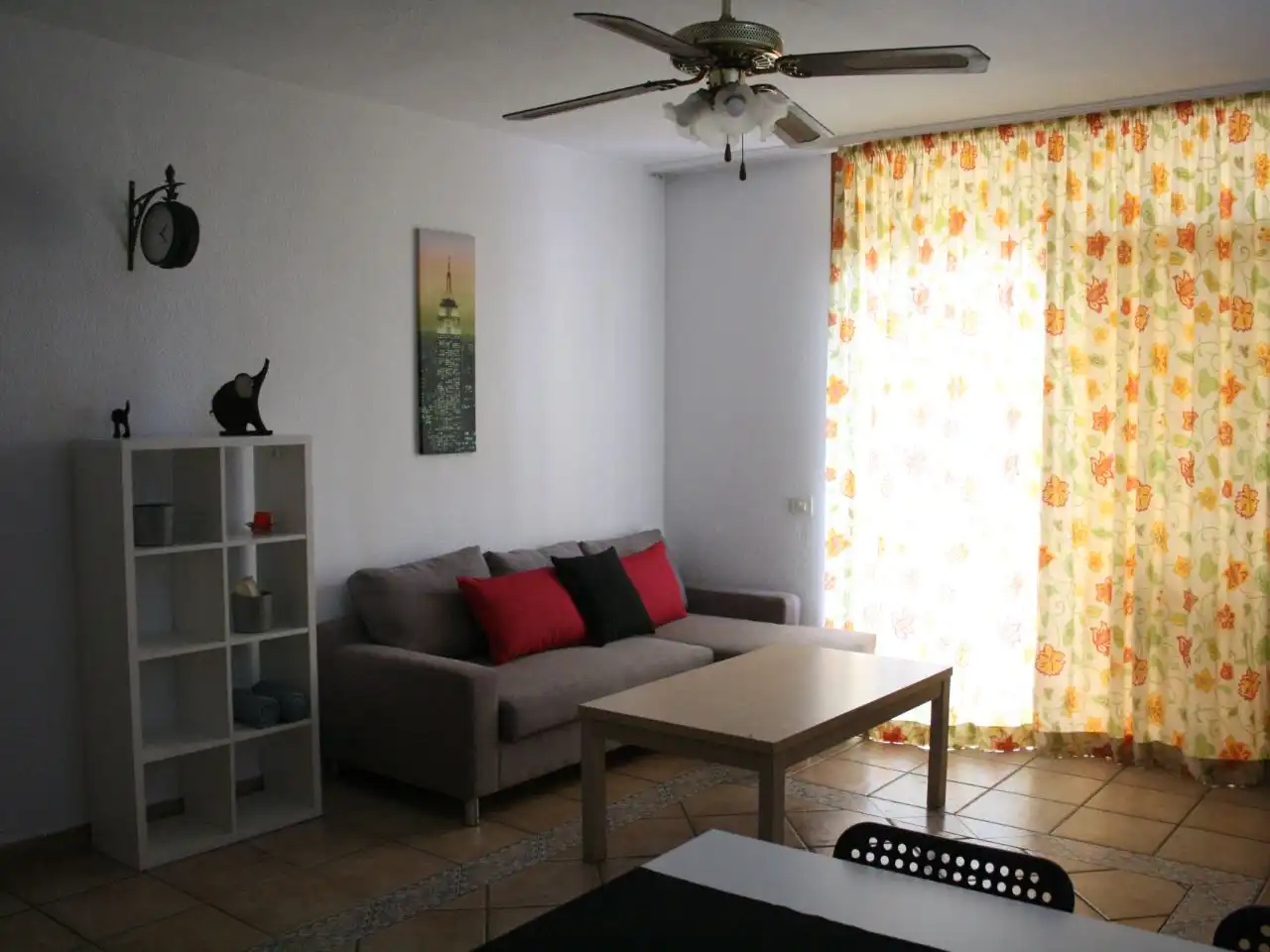 Sala d'estar de Pis en venda en Adeje amb Terrassa i Balcó