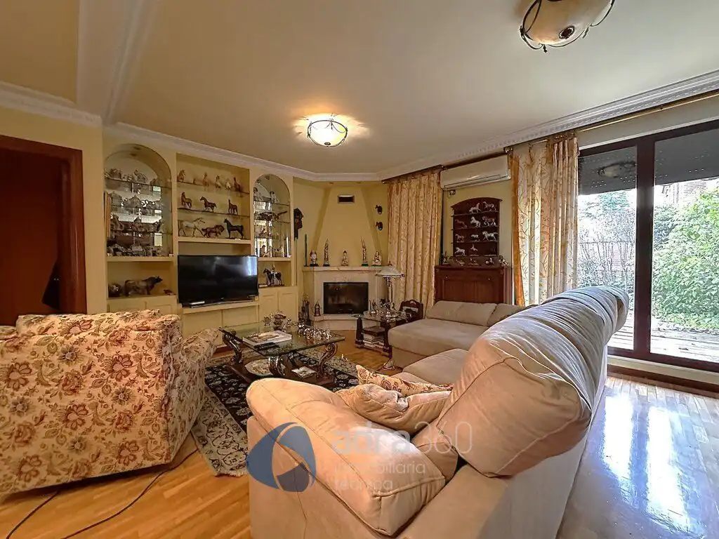 Sala de estar de Casa o chalet en venta en  Logroño con Aire acondicionado, Calefacción y Jardín privado