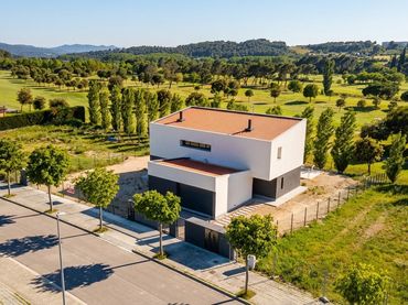Casa con balcón en venta en Carrer Manso Villalba 87