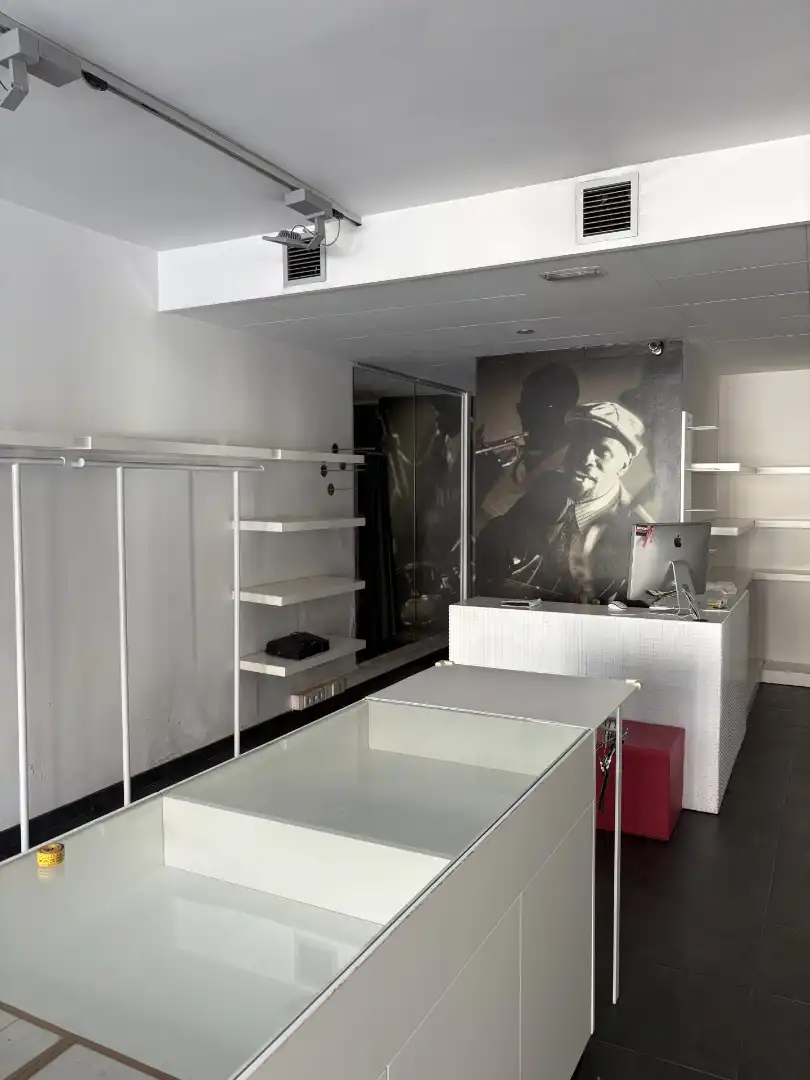 Commercial properties for rent in Súria  with Air Conditioner and Heating