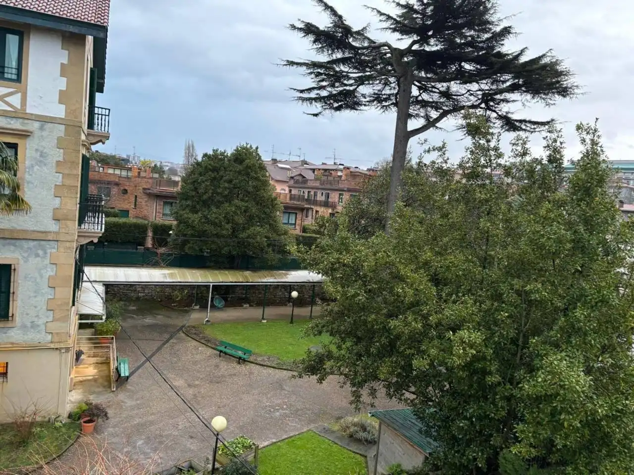 Jardí de Estudi en venda en Donostia - San Sebastián  amb Parquet