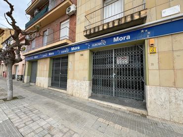 Business premises for sale in Av/ Caixa de Pensiones