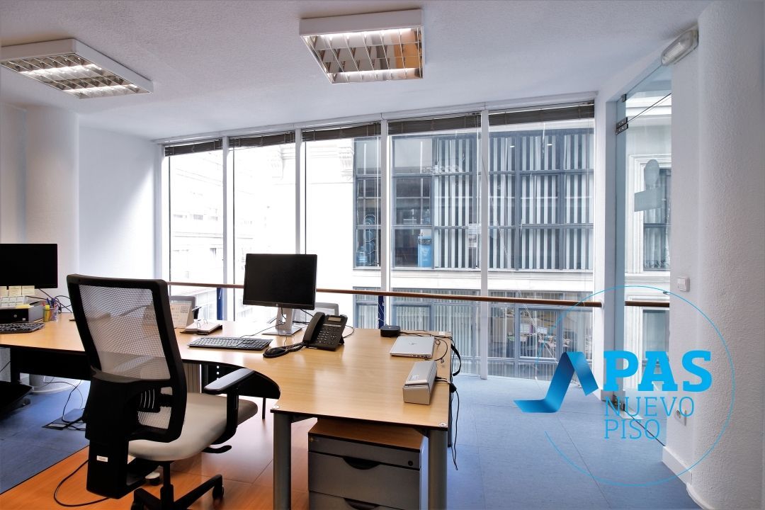 Office for sale in Santander  with Air Conditioner
