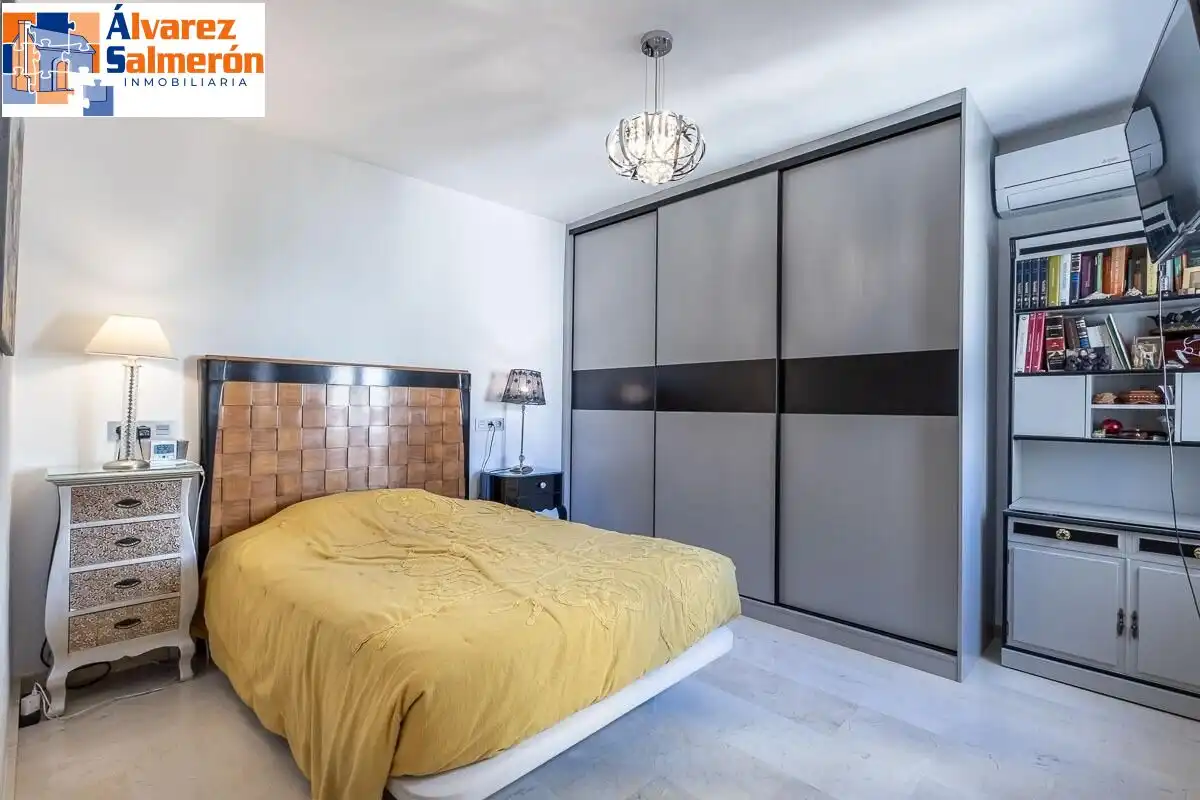 Bedroom of Flat for sale in Granada  with Terrace and Balcony