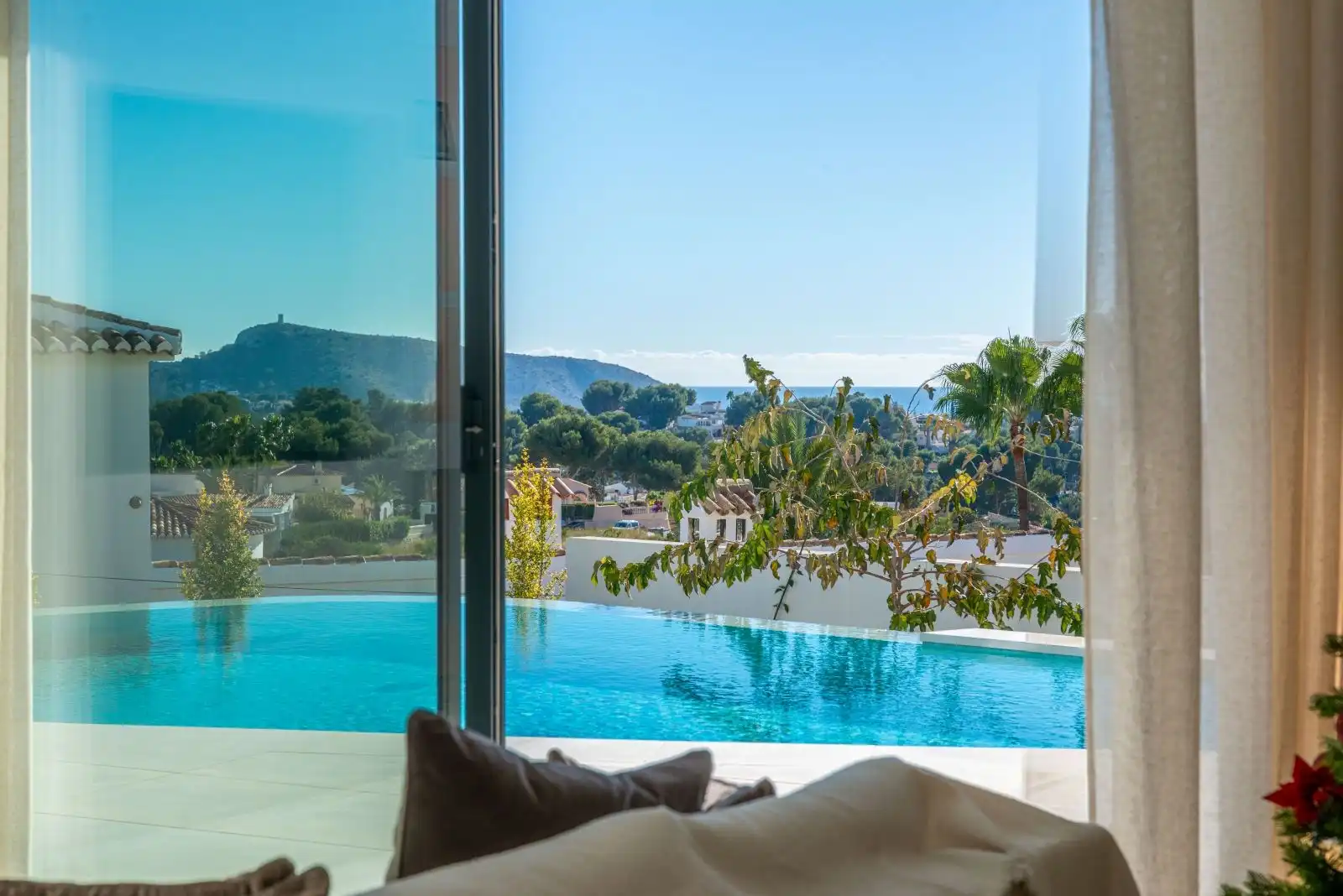 Piscina de Casa o chalet en venta en Moraira con Aire acondicionado, Calefacción y Jardín privado