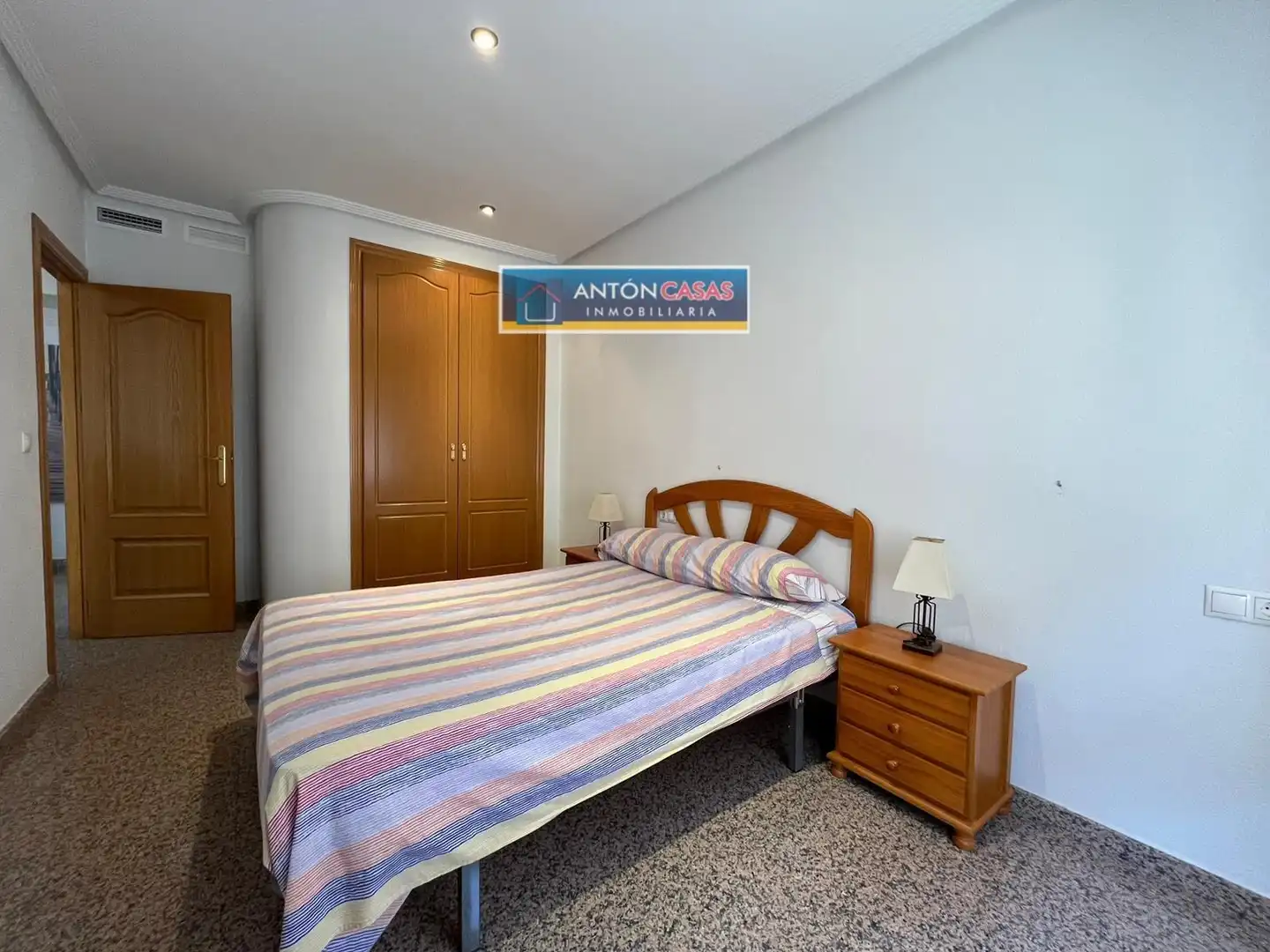 Habitación de Piso de alquiler en Elda con Aire acondicionado, Amueblado y Balcón
