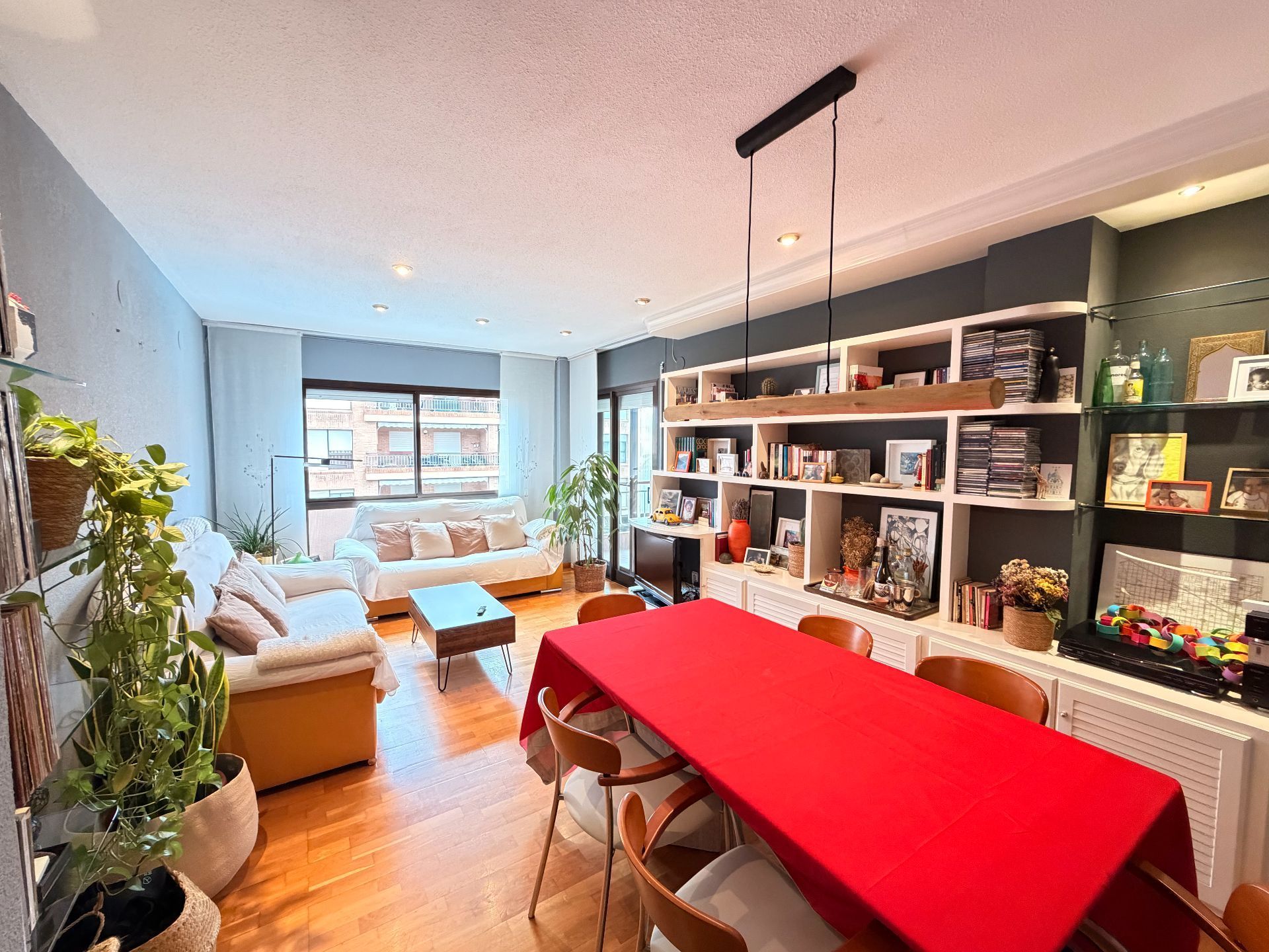 Sala d'estar de Pis en venda en Tortosa amb Aire condicionat, Calefacció i Jardí privat