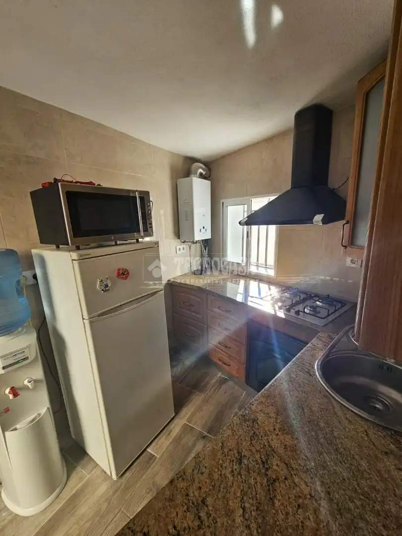 Küche von Einfamilien-Reihenhaus zum Verkauf in Jayena
