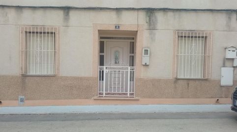 casa amplia de dos plantas con patio en Cehegín