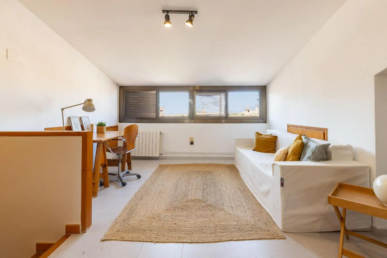 Habitación de Casa adosada en venta en Paterna con Calefacción, Jardín privado y Terraza