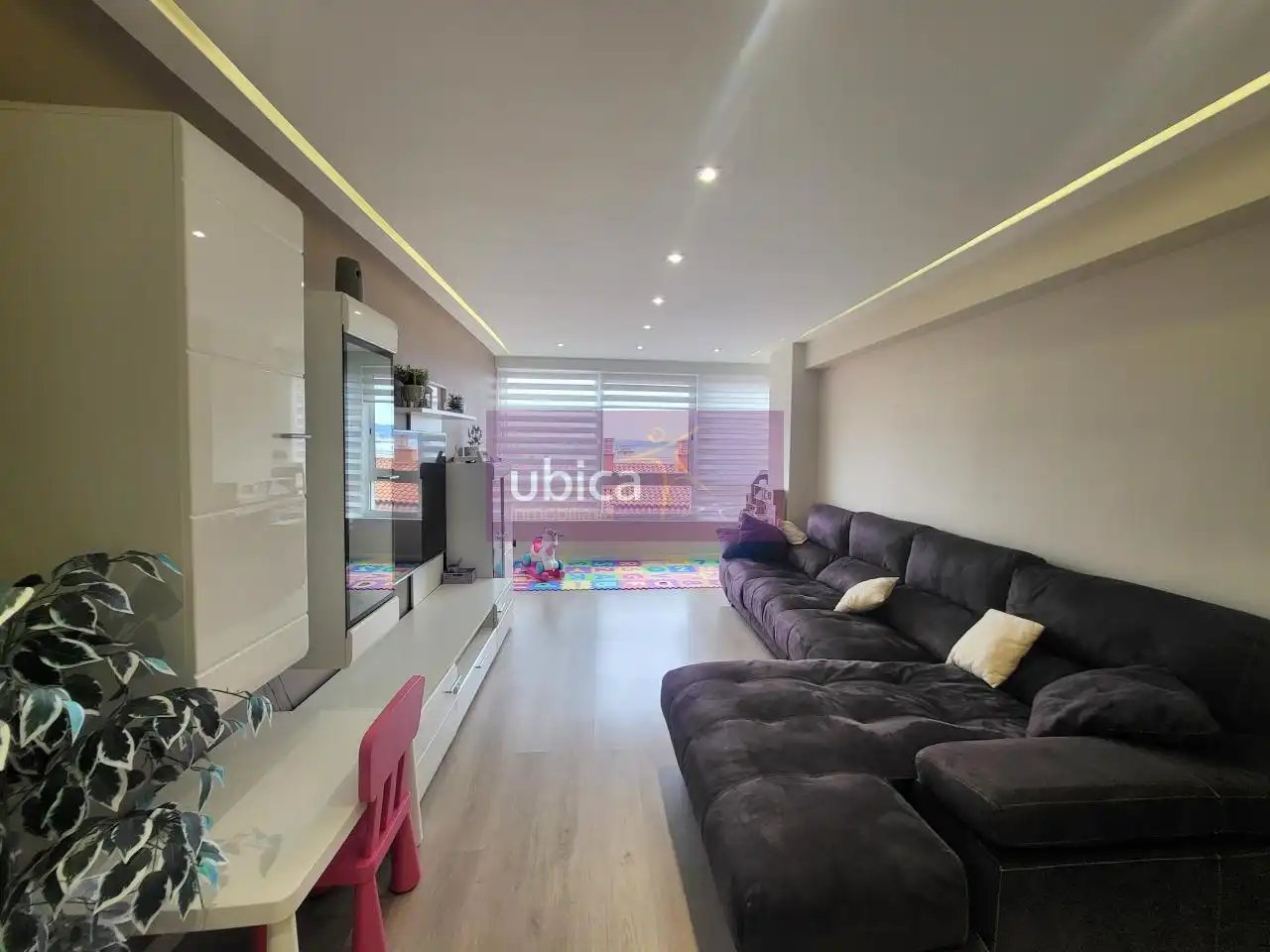 Sala de estar de Piso en venta en Vigo  con Calefacción y Trastero