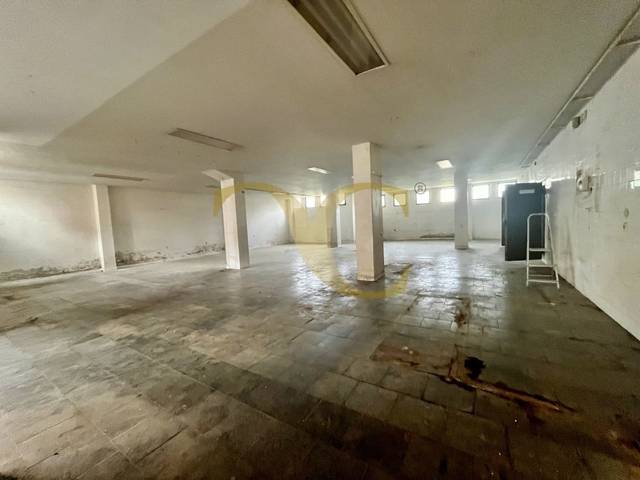 Local comercial en Venta en Calle les Palmeras en Colunga