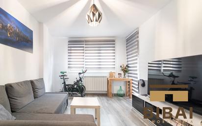 Living room of Flat for sale in Arrasate / Mondragón  with Heating, Terrace and Storage room