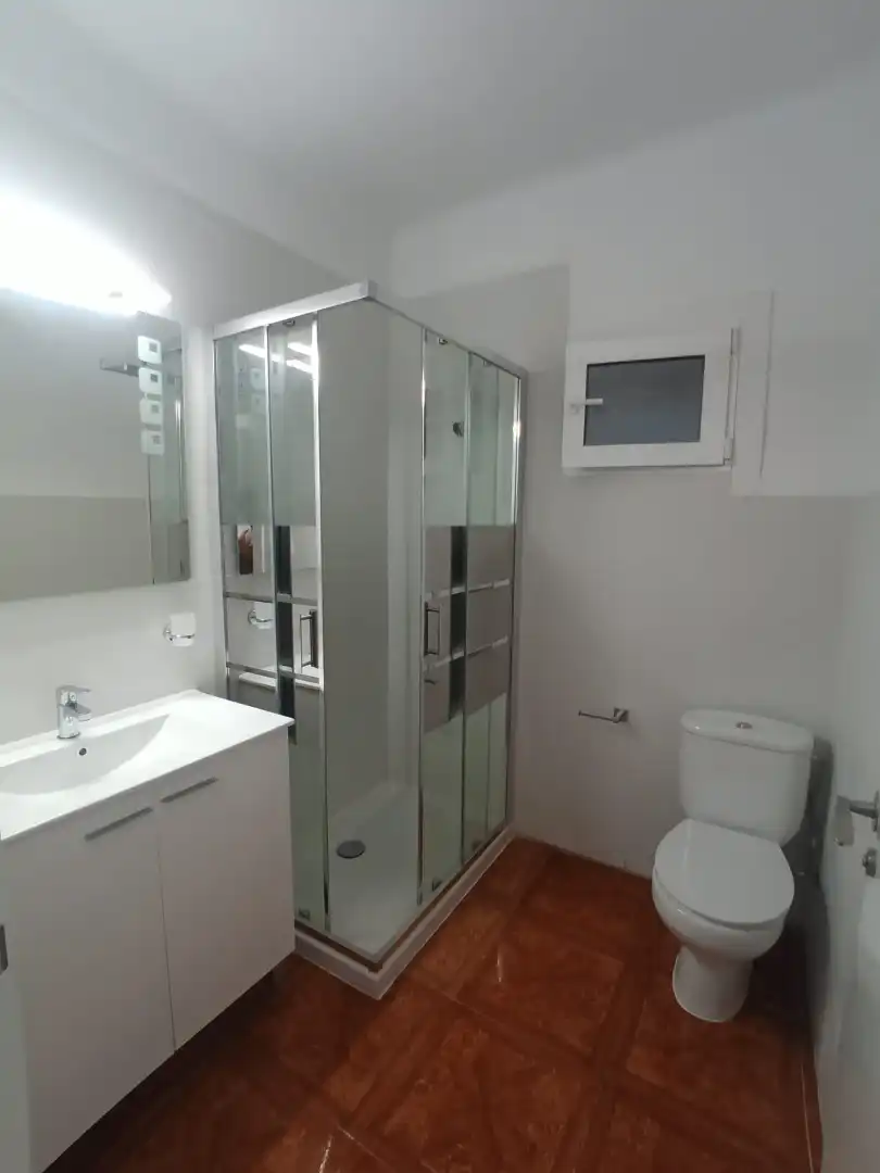 Bathroom of Flat for sale in Reus  with Furnished, Oven and Washing machine