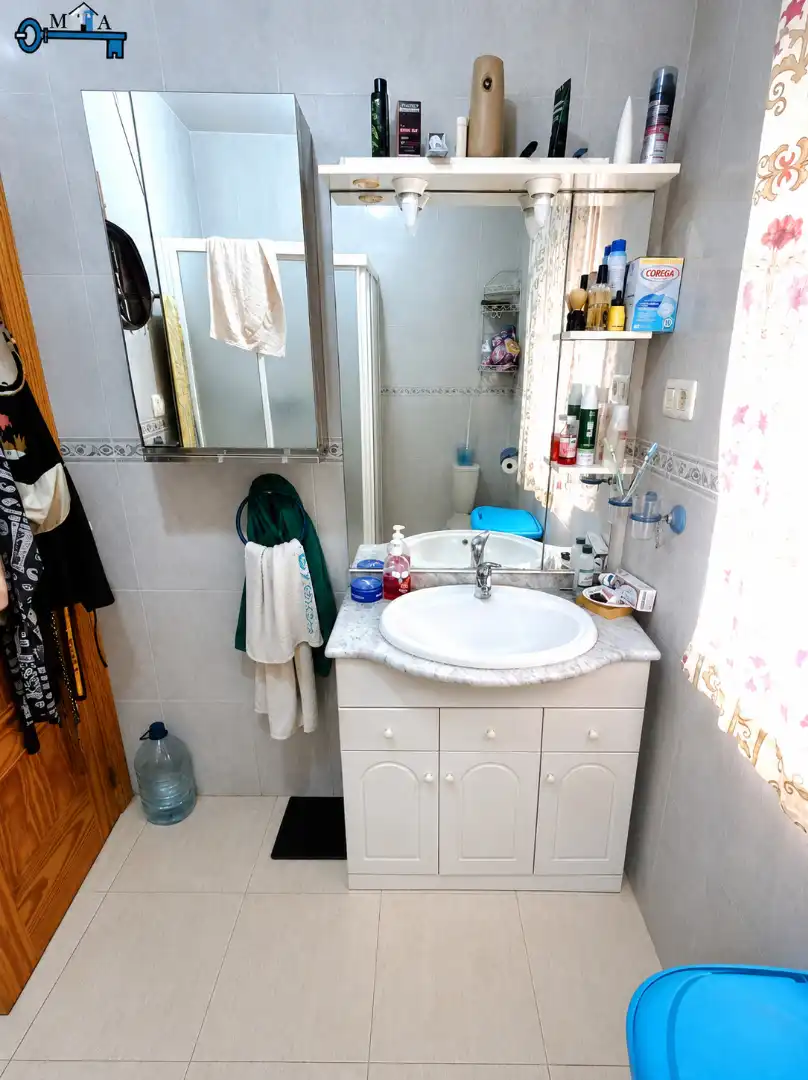 Badezimmer von Haus oder Chalet zum Verkauf in El Viso de San Juan mit Privatgarten, Terrasse und Abstellraum