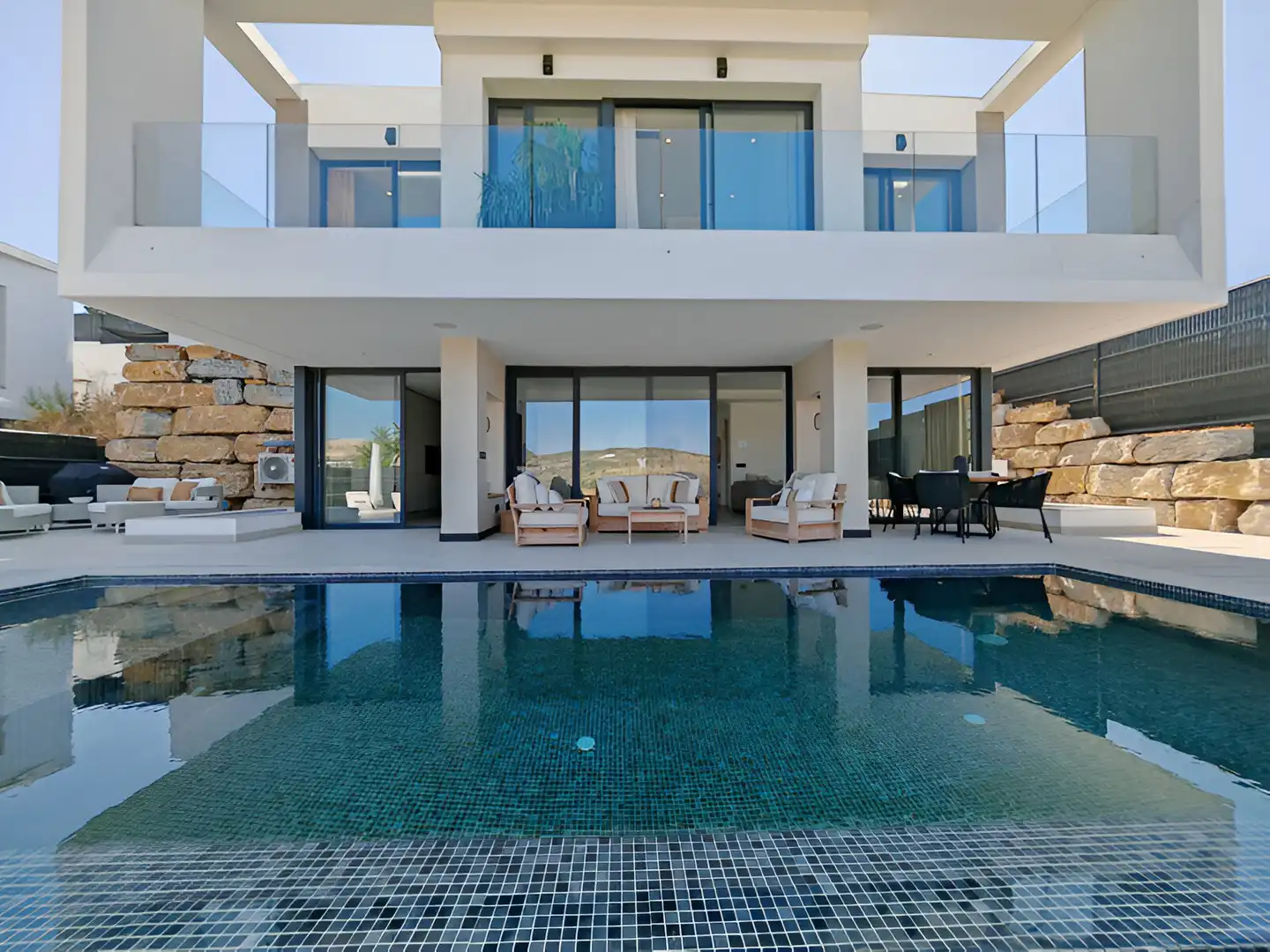 House with pool for sale in Estepona Pueblo, imagen 2