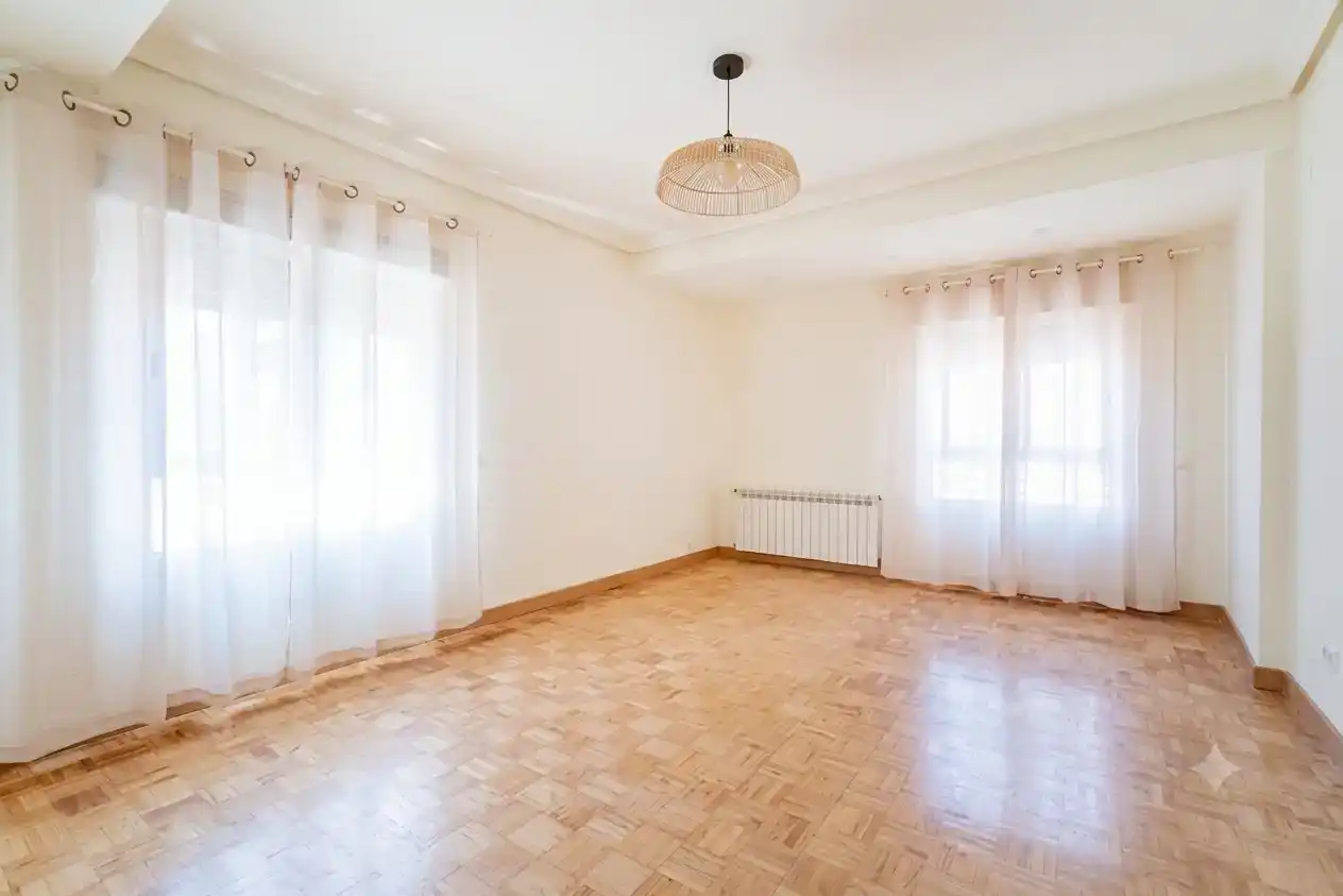 Wohnzimmer von Wohnung zur Miete in  Madrid Capital mit Klimaanlage