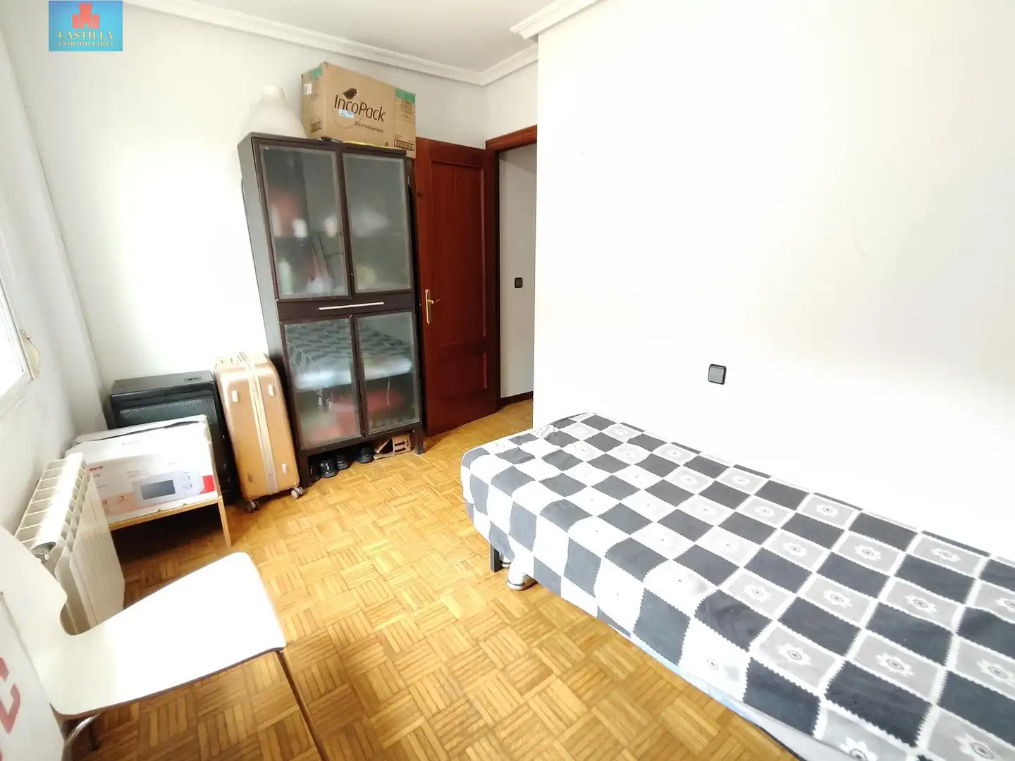 Habitación de Piso en venta en Ávila con Calefacción, Terraza y Trastero