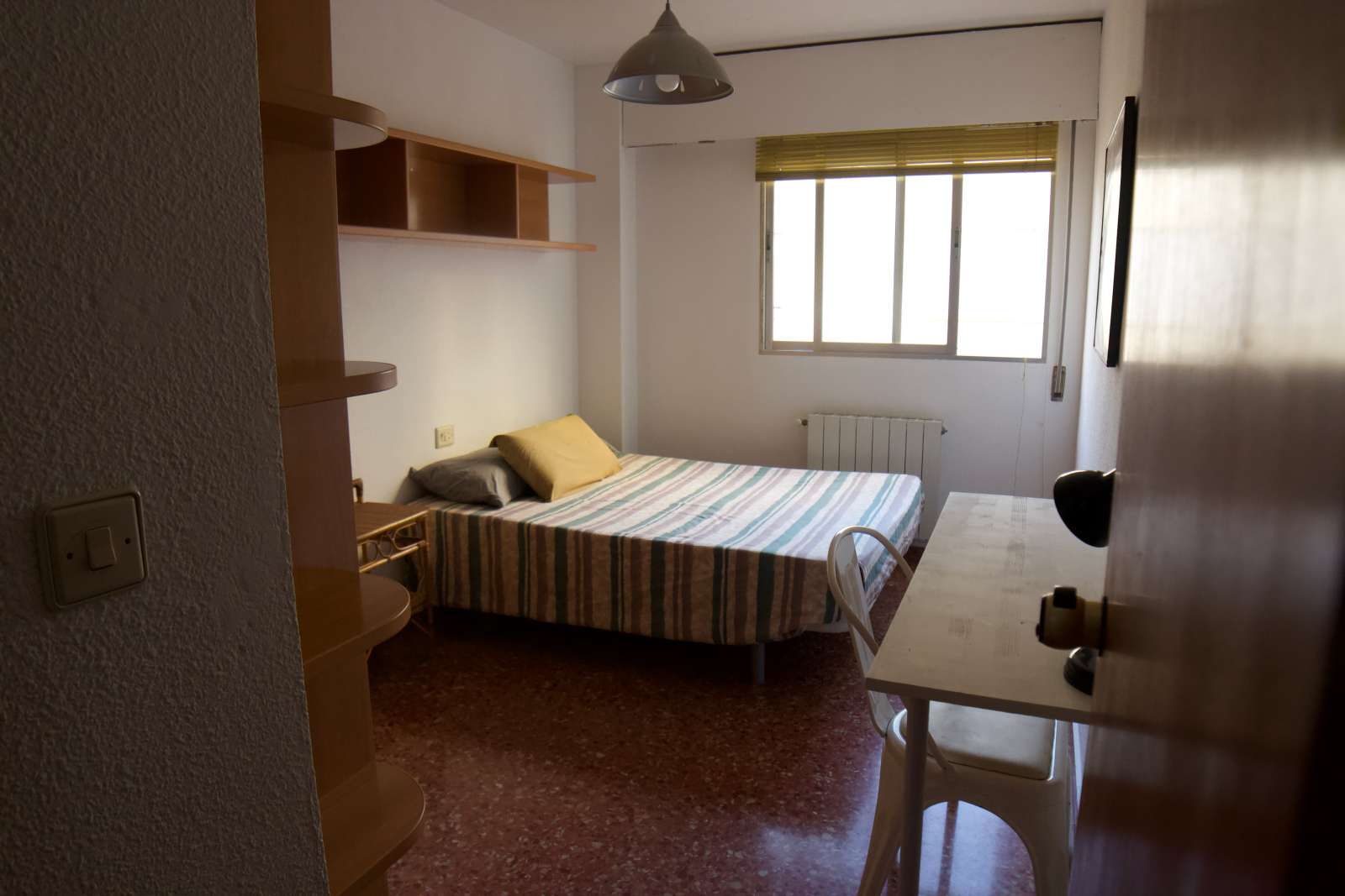 Bedroom of Flat to share in  Valencia Capital  with Air Conditioner, Heating and Terrace