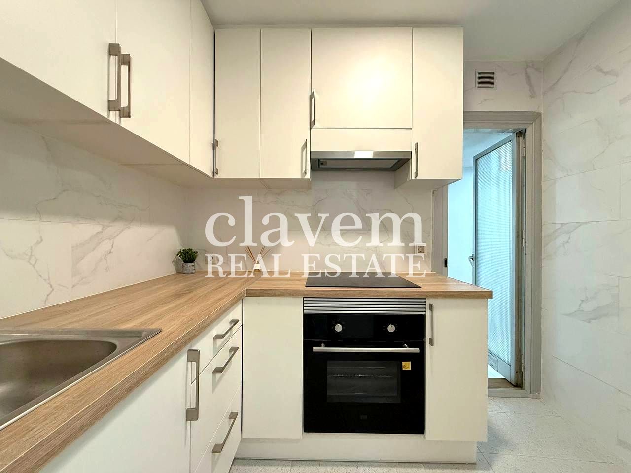 Kitchen of Planta baja for sale in  Barcelona Capital  with Terrace