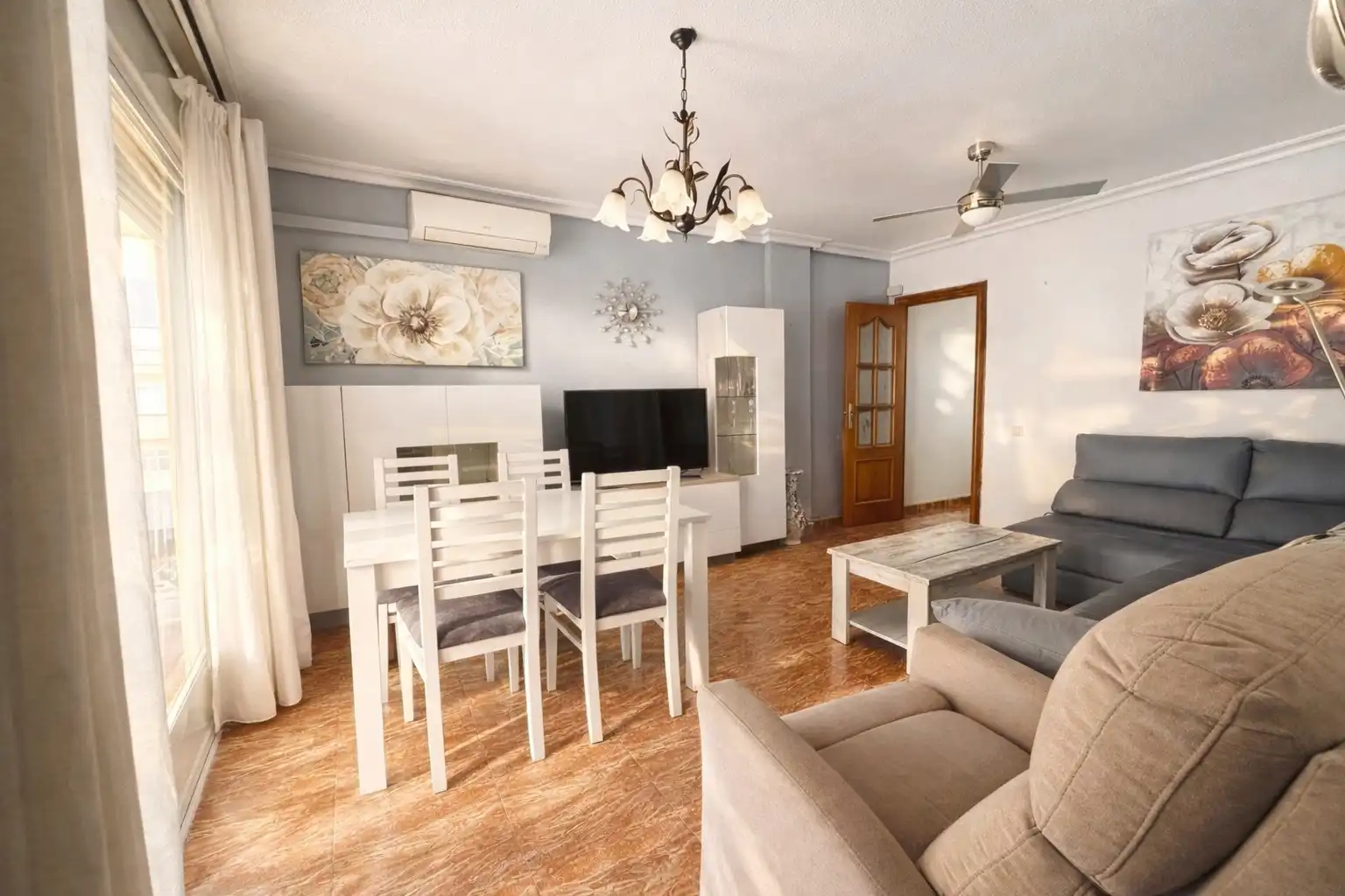 Wohnung mit Terrasse zum Verkauf in Calle Virgen de la Paloma 4