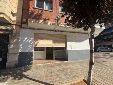 Local comercial en alquiler en Silla