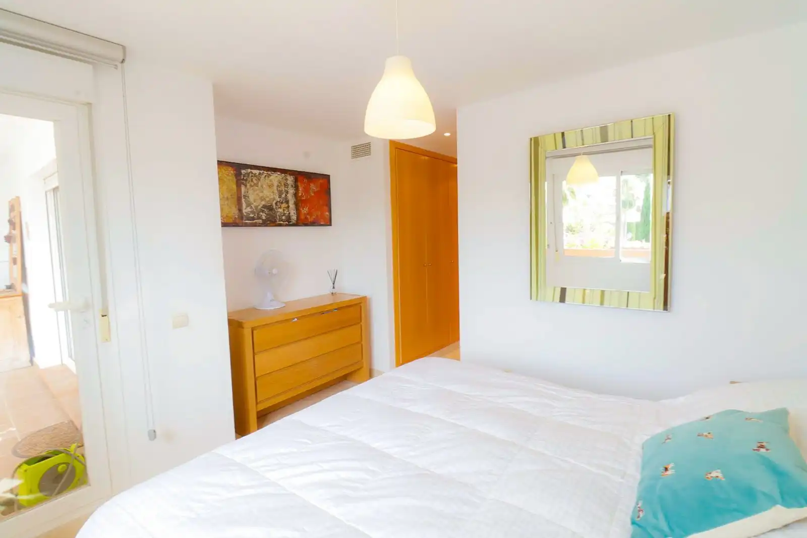 Dormitori de Apartament en venda en Estepona amb Aire condicionat, Terrassa i Traster