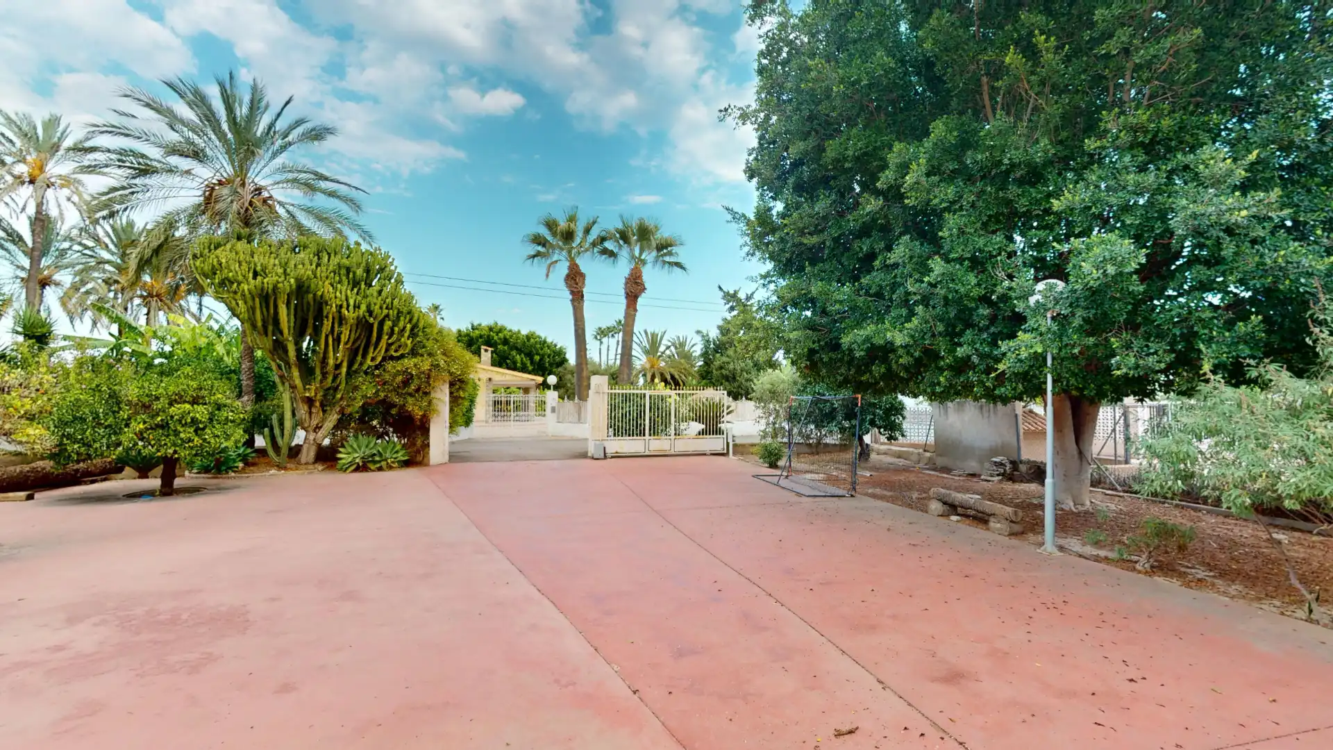 Detached house with pool for sale in Partida Daimes, imagen 2