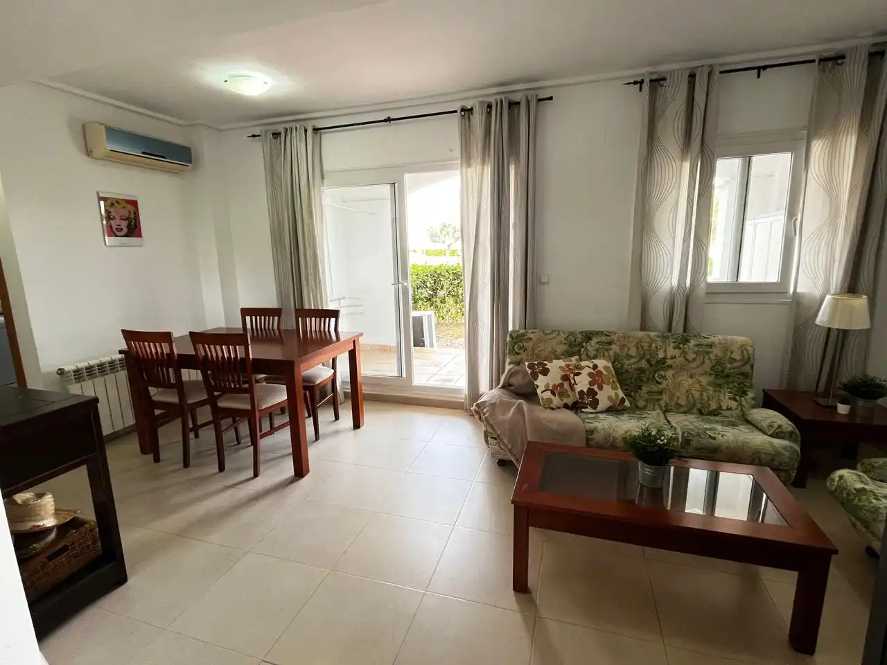 Sala de estar de Planta baja en venta en Murcia con Aire acondicionado, Calefacción y Jardín privado