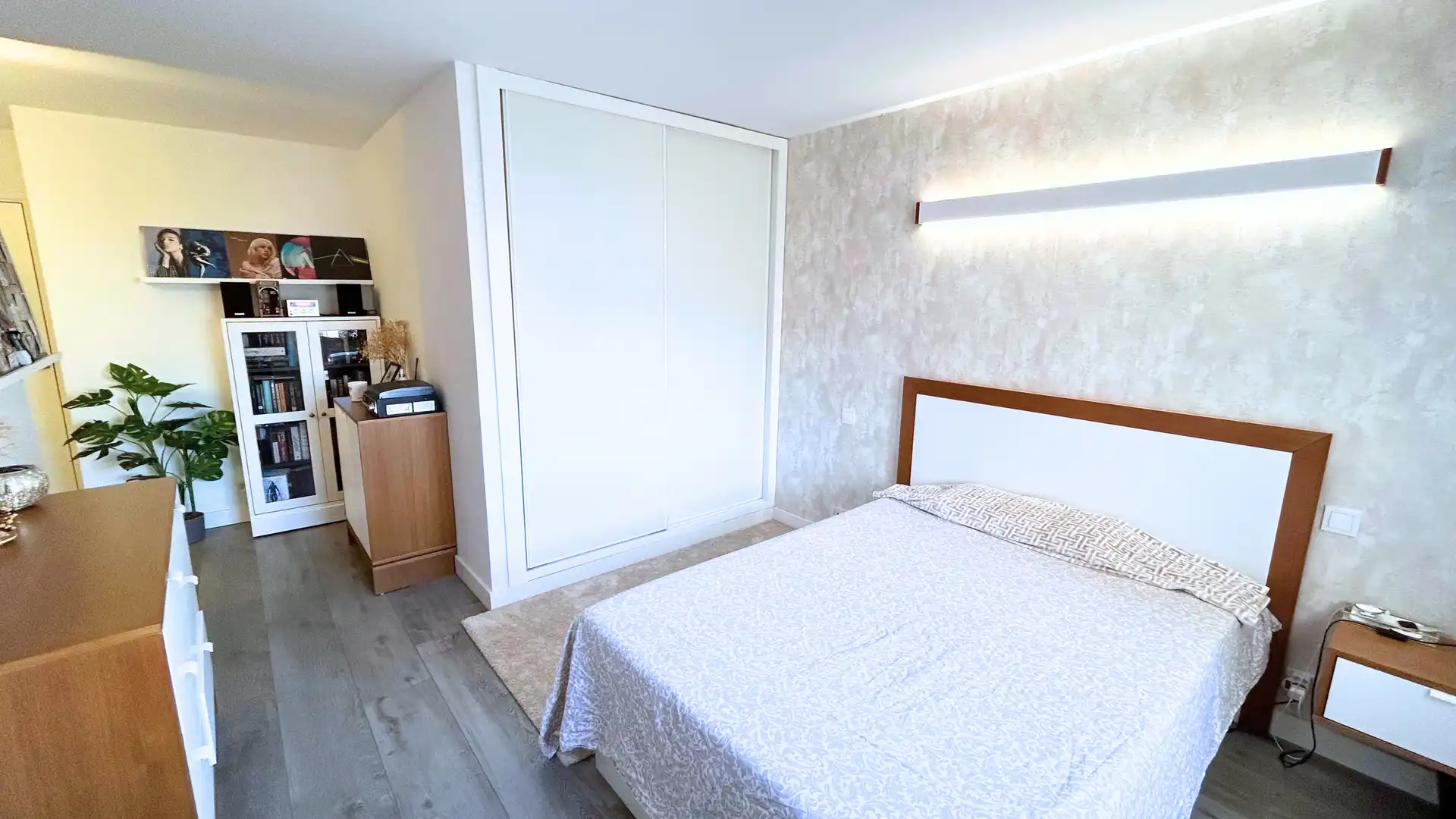 Bedroom of Flat for sale in  Palma de Mallorca  with Air Conditioner and Balcony