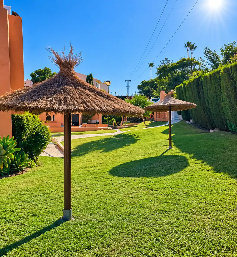 Jardín de Casa adosada en venta en Estepona con Jardín privado, Terraza y Piscina