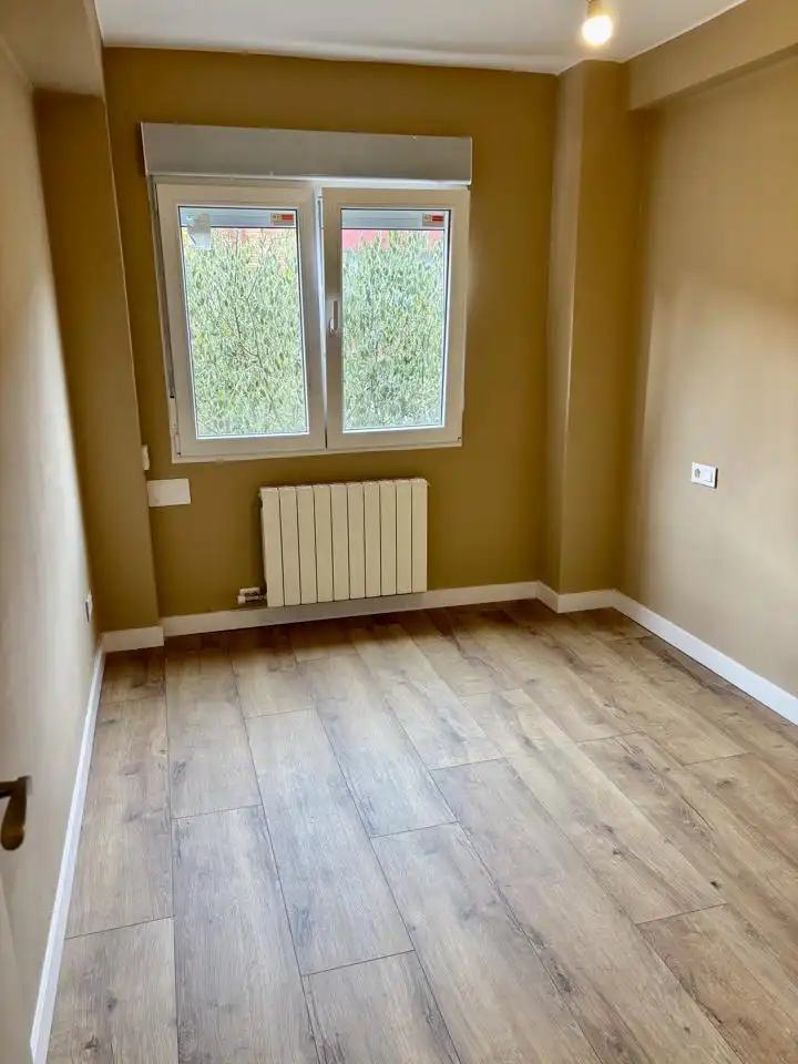 Piso con ascensor en venta en Calle de Eugenia Bueso, imagen 12