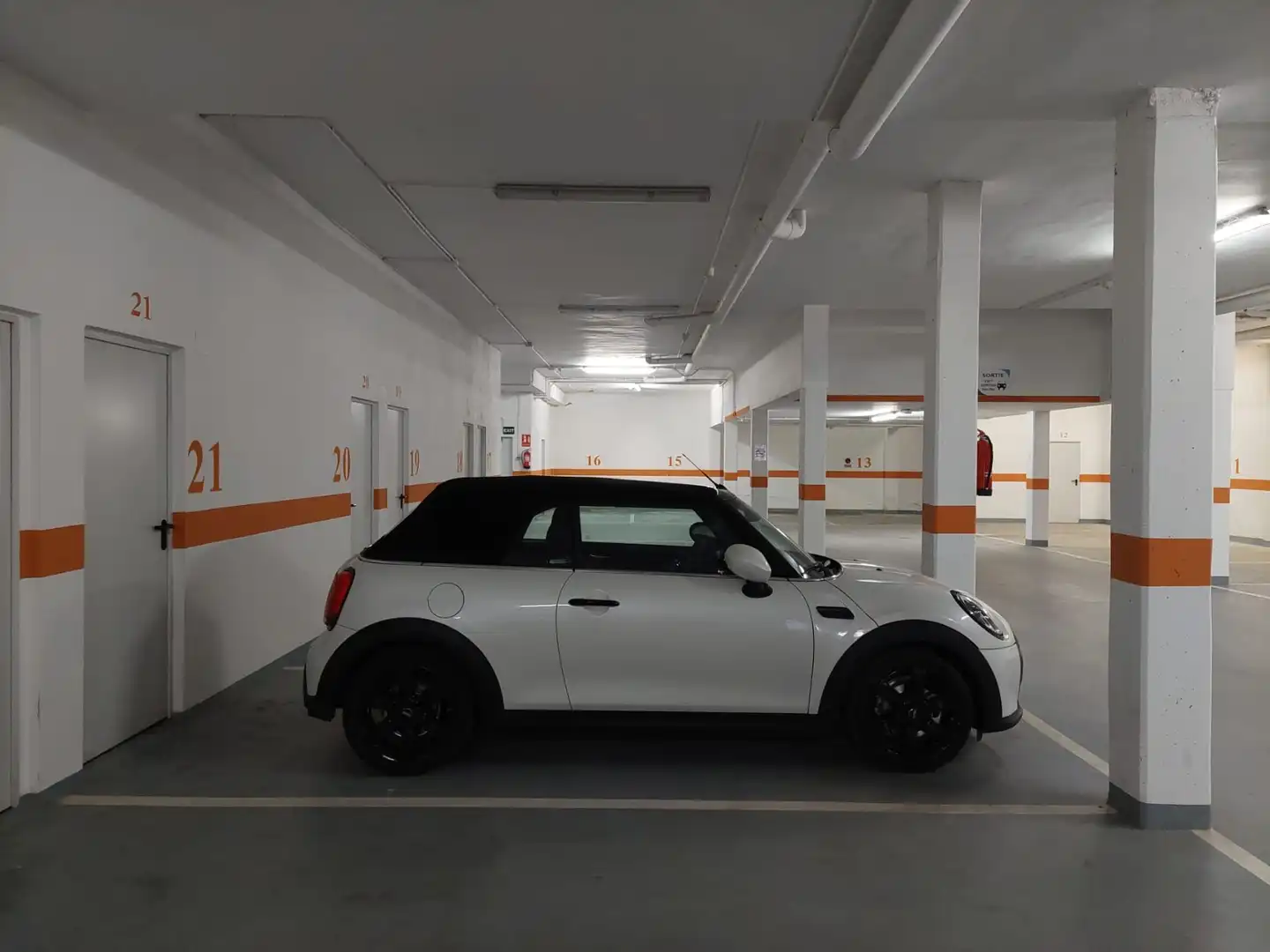 Parking de Apartamento en venta en L'Estartit con Aire acondicionado, Calefacción y Terraza