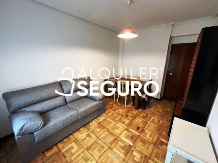 Bedroom of Flat to rent in Vitoria - Gasteiz  with Heating, Terrace and Furnished