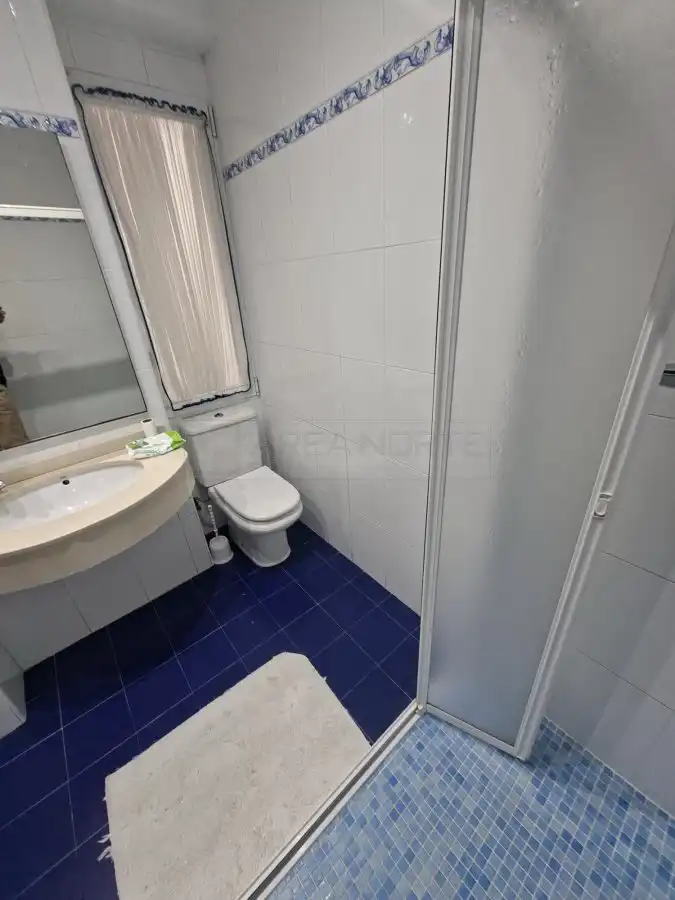 Baño de Piso en venta en Vitoria - Gasteiz con Calefacción, Parquet y Terraza