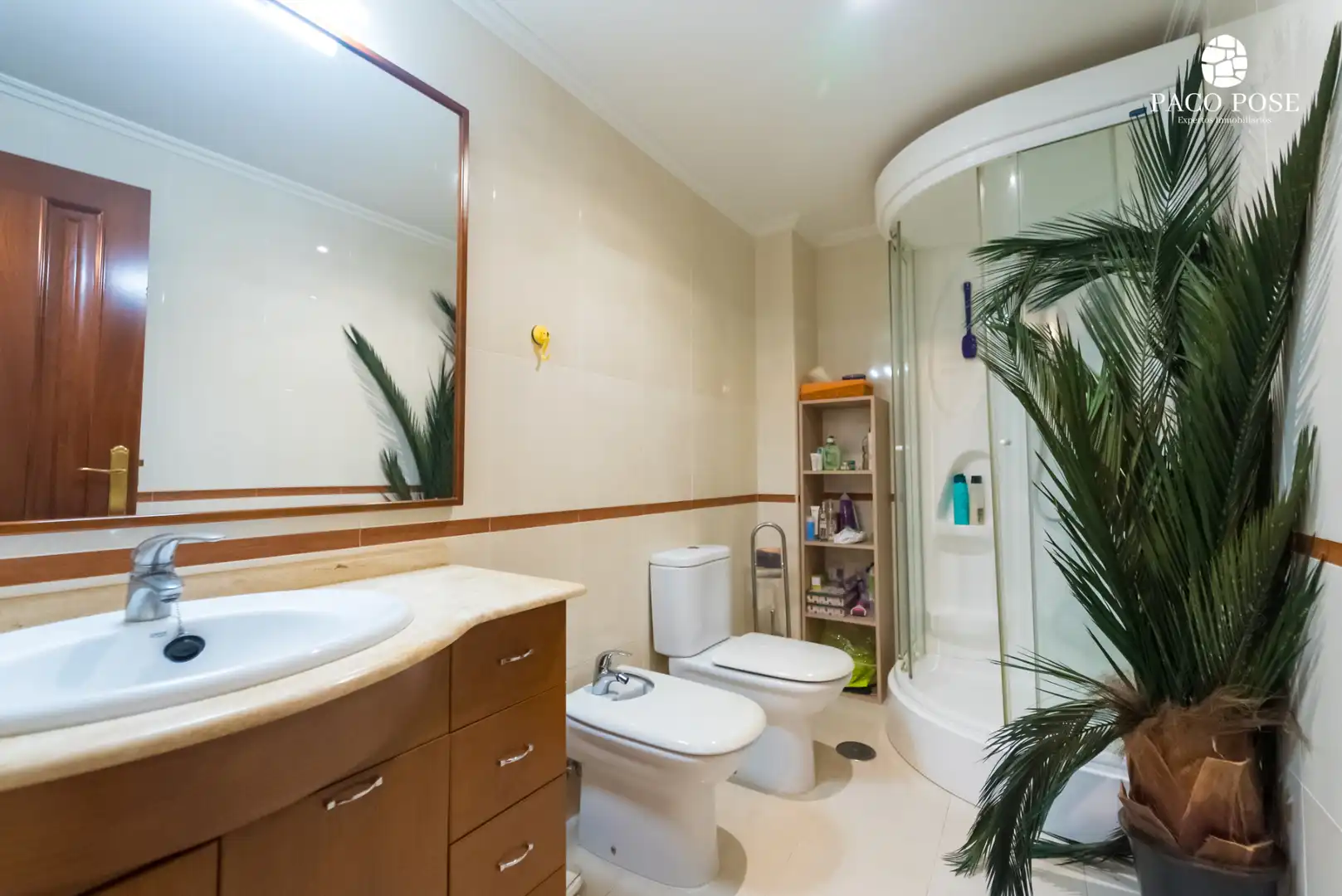 Baño de Piso en venta en A Coruña Capital  con Calefacción, Trastero y Amueblado