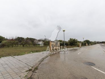Wohnbaugrundstück zum Verkauf in Pioz