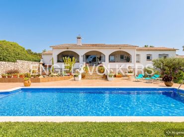 Casa amb piscina en venda a Mas Trader - Corral d'En Tort - Corral d'En Cona
