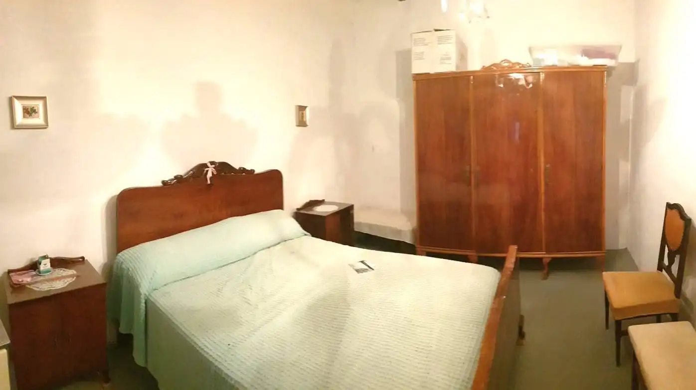 Habitación de Finca rústica en venta en Castejón de las Armas con Terraza, Trastero y Amueblado