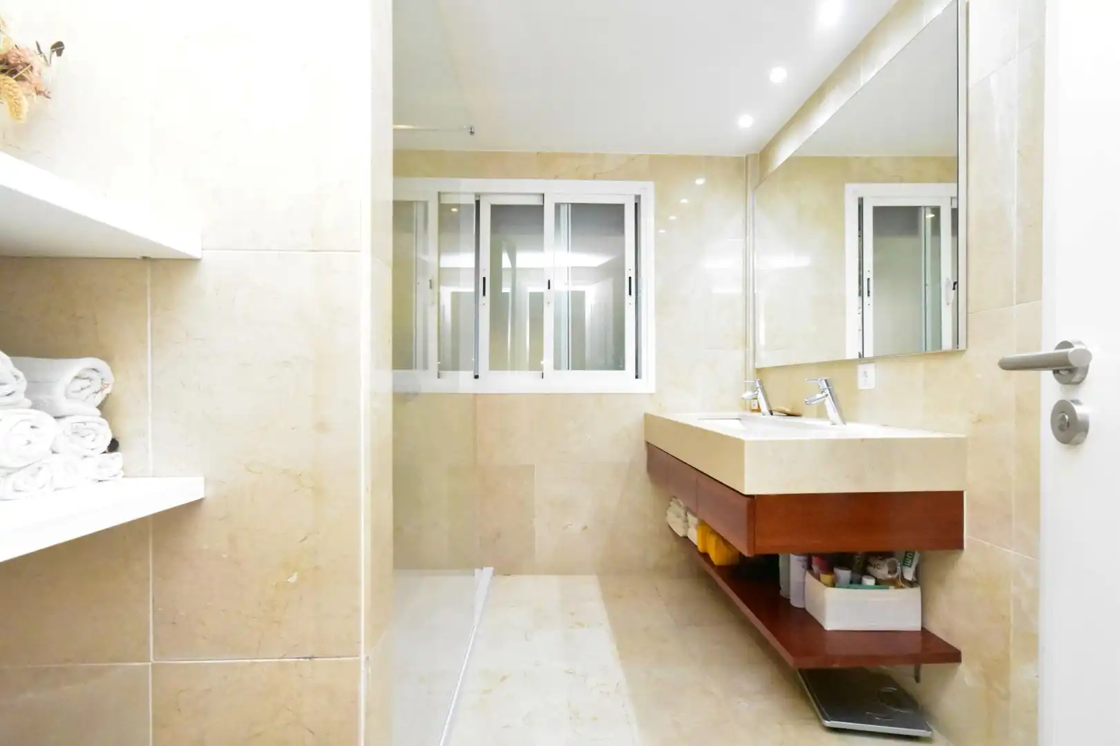 Baño de Planta baja en venta en  Palma de Mallorca con Aire acondicionado, Calefacción y Jardín privado