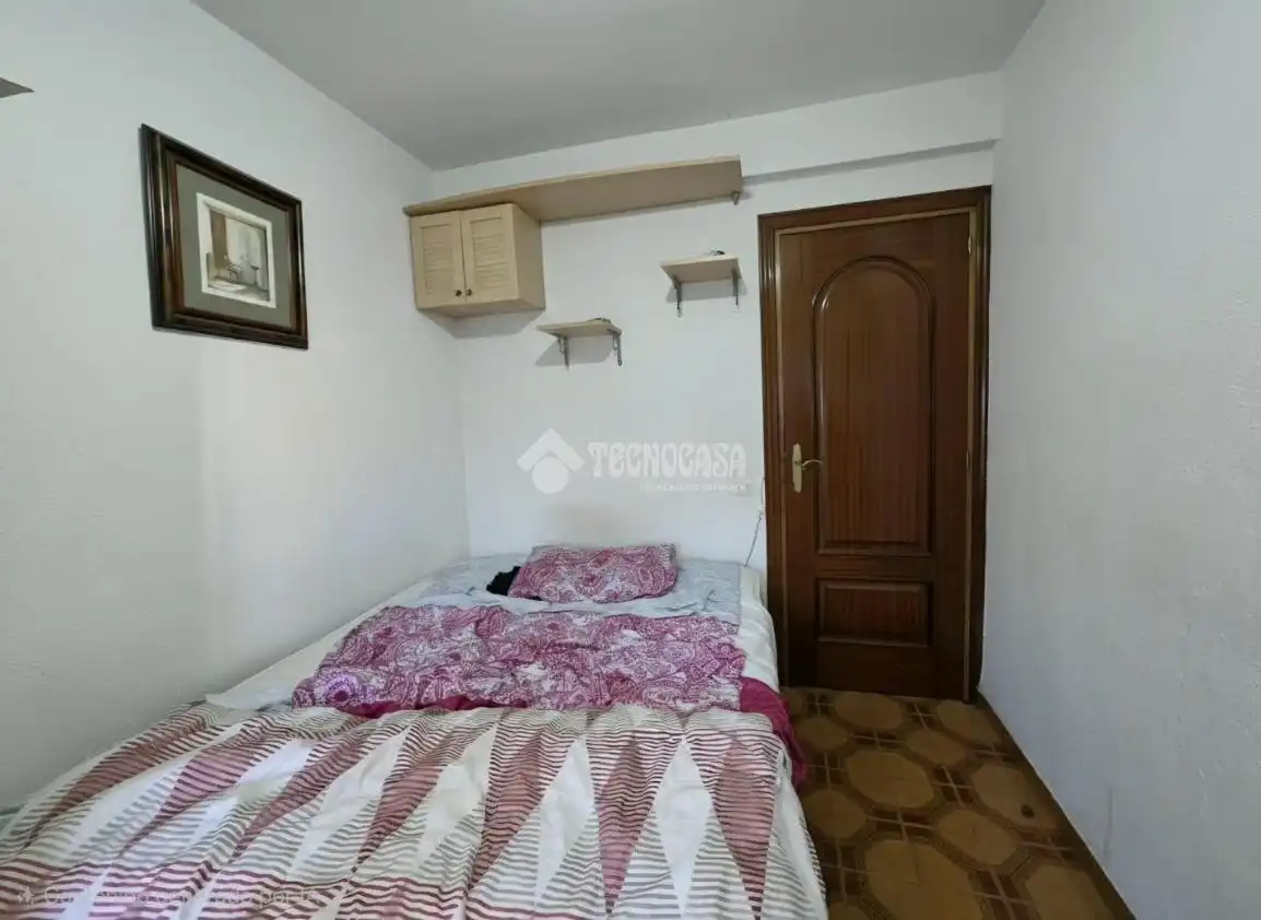 Dormitori de Pis en venda en Leganés
